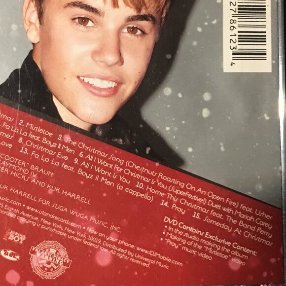 Justin Bieber - Under the Mistletoe - Picture 3 of 3